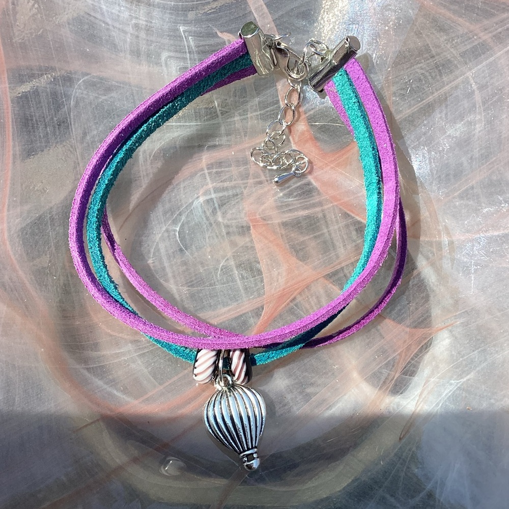Boutique: Simple air balloon suede leather bracelet